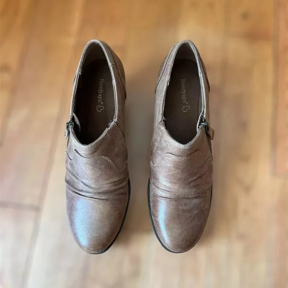 Rylie Booties by Beartraps Women’s Size 9 Heel Size 2.5” - Picture 3 of 8